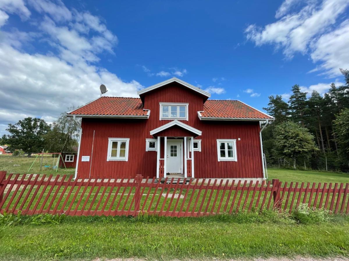 Villa Humpen, Hultakra Mariannelund Esterno foto